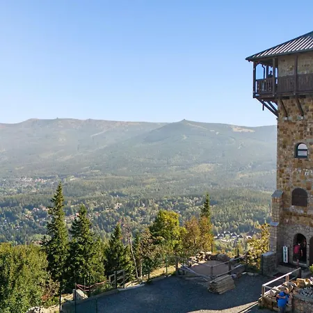 Lorien Apartman